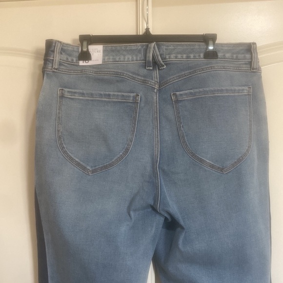 Lane Bryant Signature Fit Body Icon Straight Jean Two-Tone - Picture 7 of 7